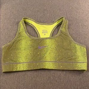 Nike pro sports bra